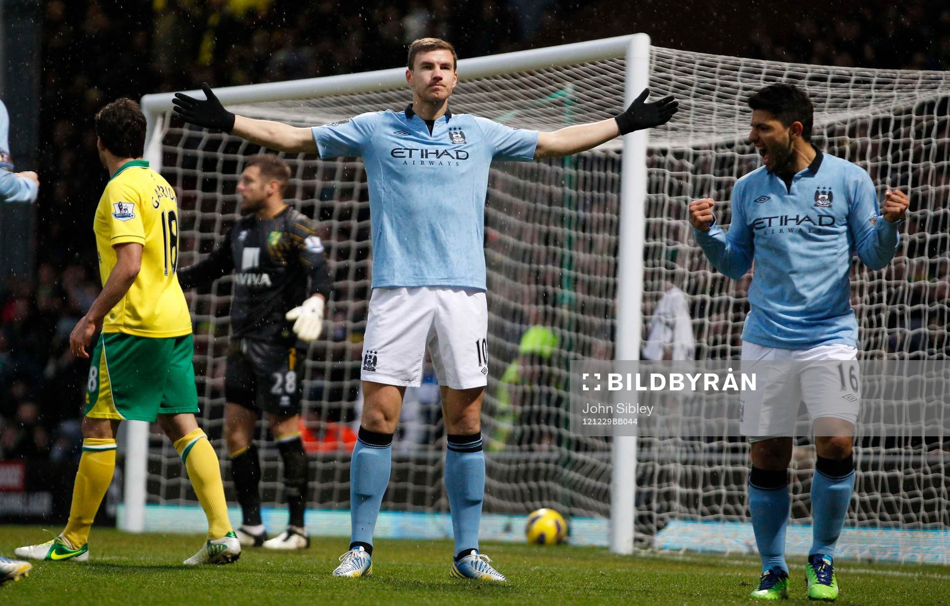 Football - Norwich City v Manchester City - Barclays