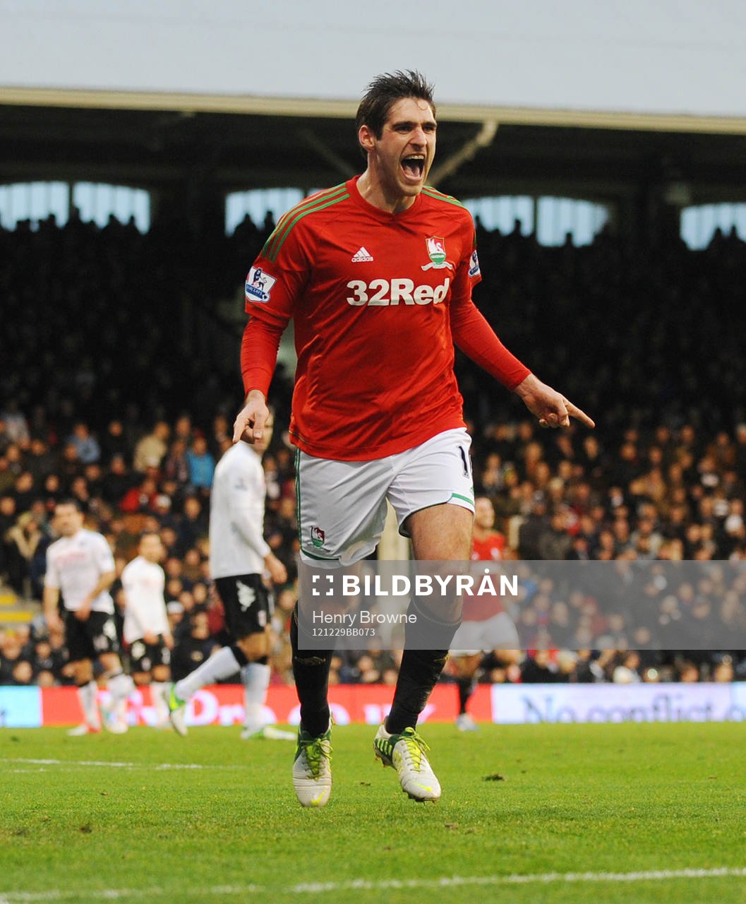 Football - Fulham v Swansea City - Barclays Premier League