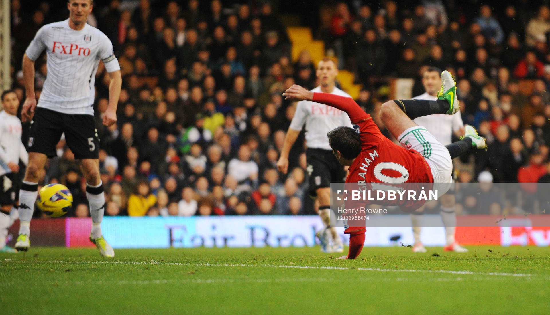 Football - Fulham v Swansea City - Barclays Premier League