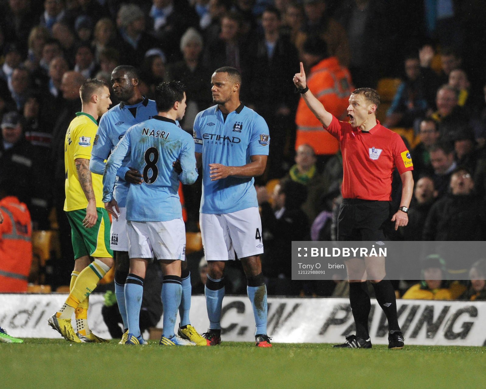 Football - Norwich City v Manchester City - Barclays