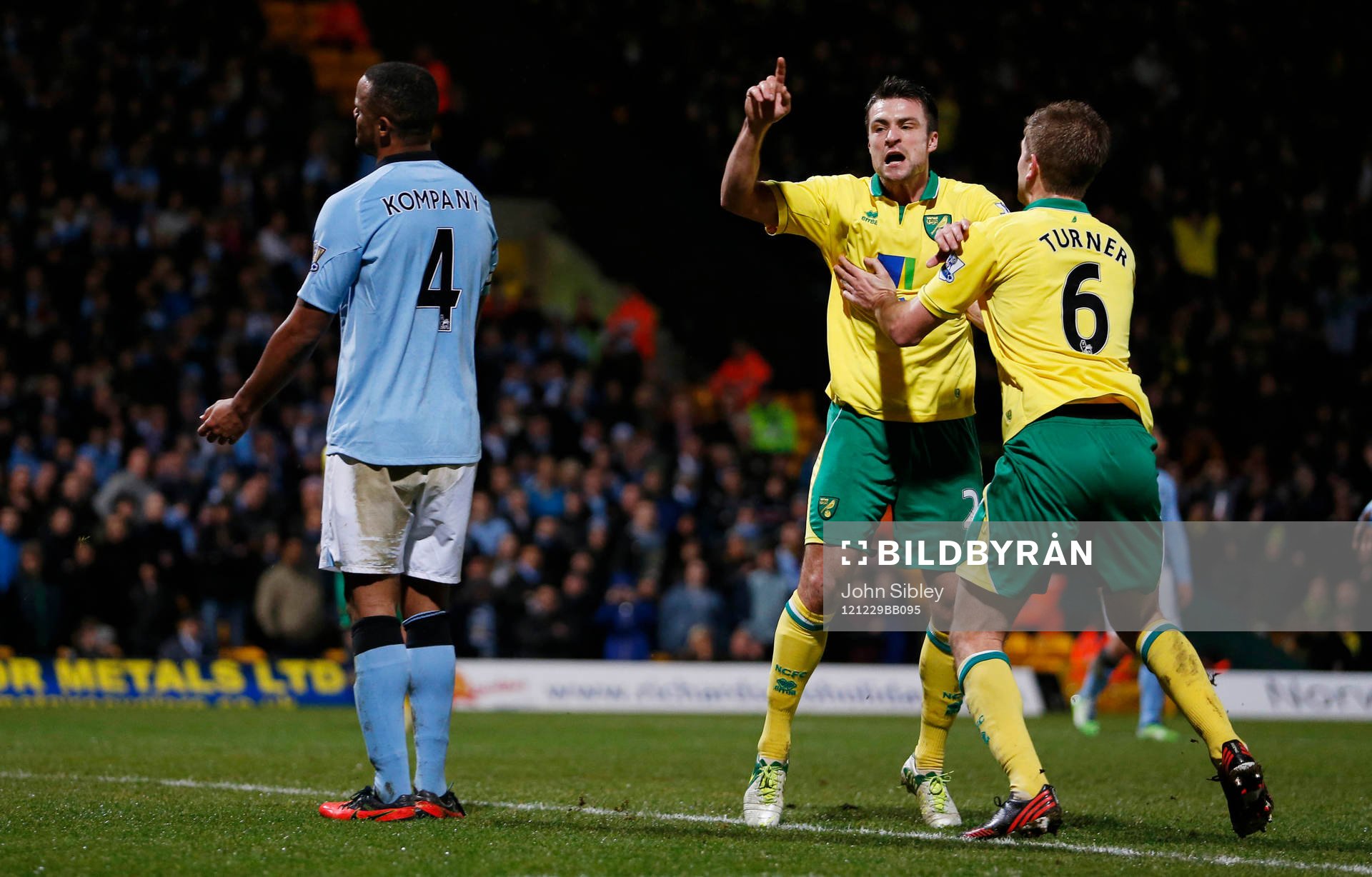 Football - Norwich City v Manchester City - Barclays