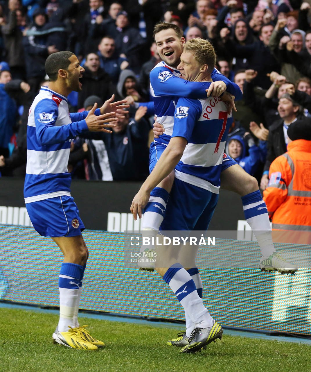 Football - Reading v West Ham United - Barclays Premier