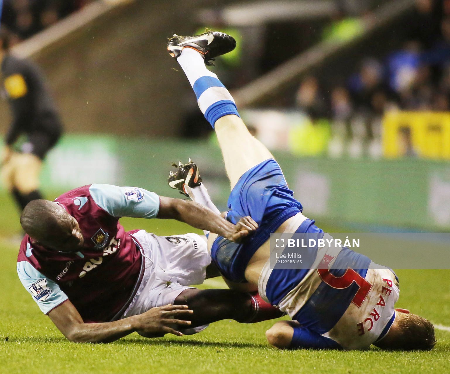 Football - Reading v West Ham United - Barclays Premier
