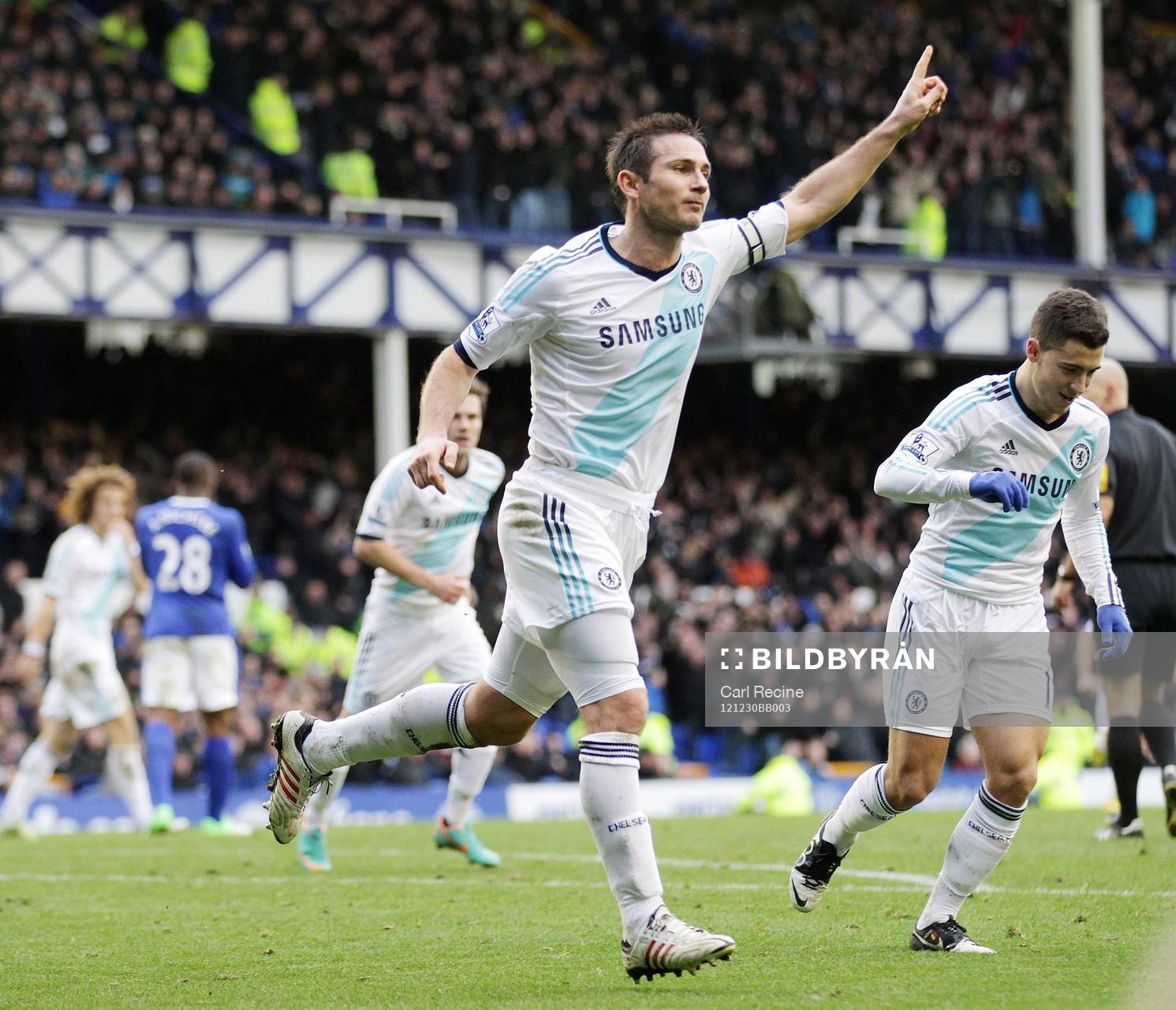 Football - Everton v Chelsea - Barclays Premier League  -