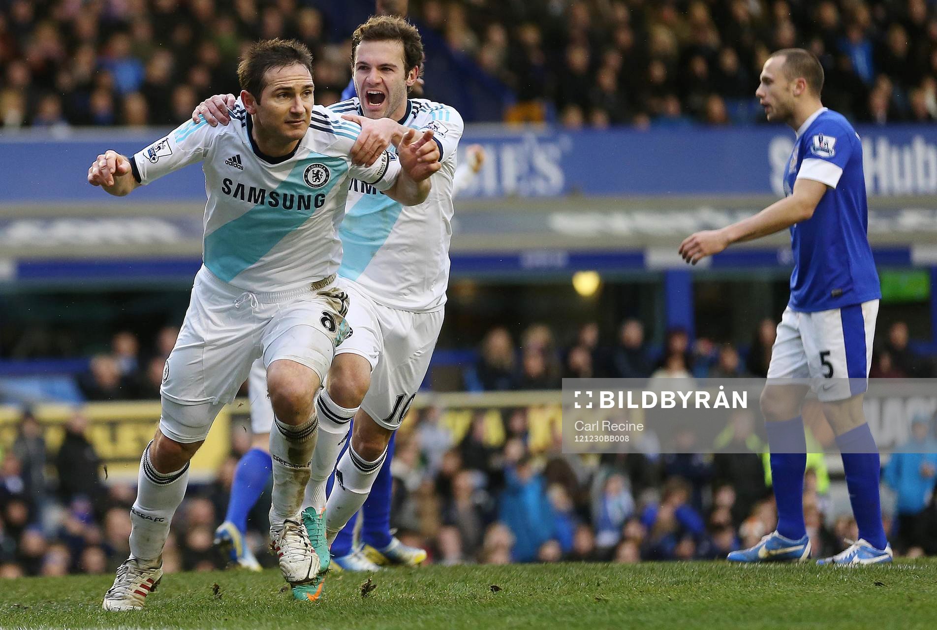 Football - Everton v Chelsea - Barclays Premier League  -