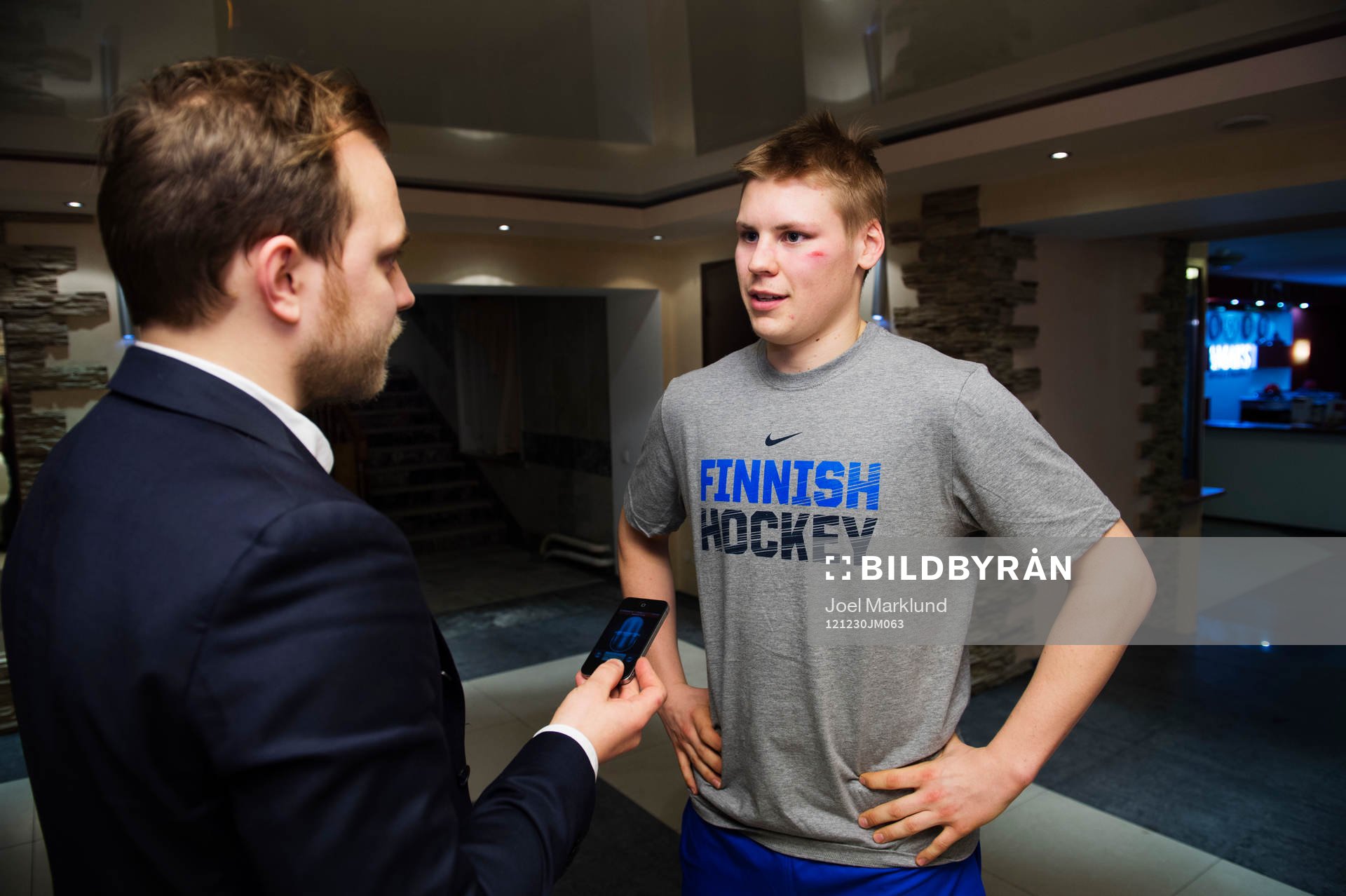 intervjuar Henrik Sjöberg, reporter Expressen, intervjuar