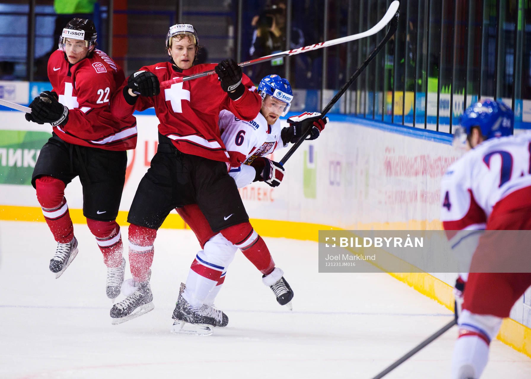 Sven Andrighetto och Tanner Richard, Schweiz, och David