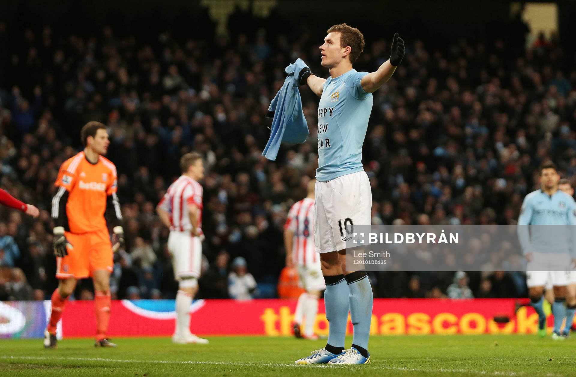 Football - Manchester City v Stoke City - Barclays Premier