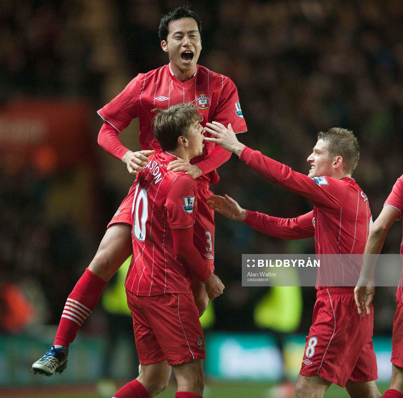 Football - Southampton v Arsenal - Barclays Premier League