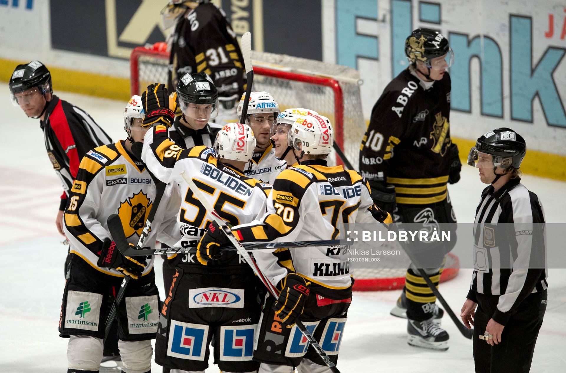 Petter Emanuelsson, Skellefteå gratuleras