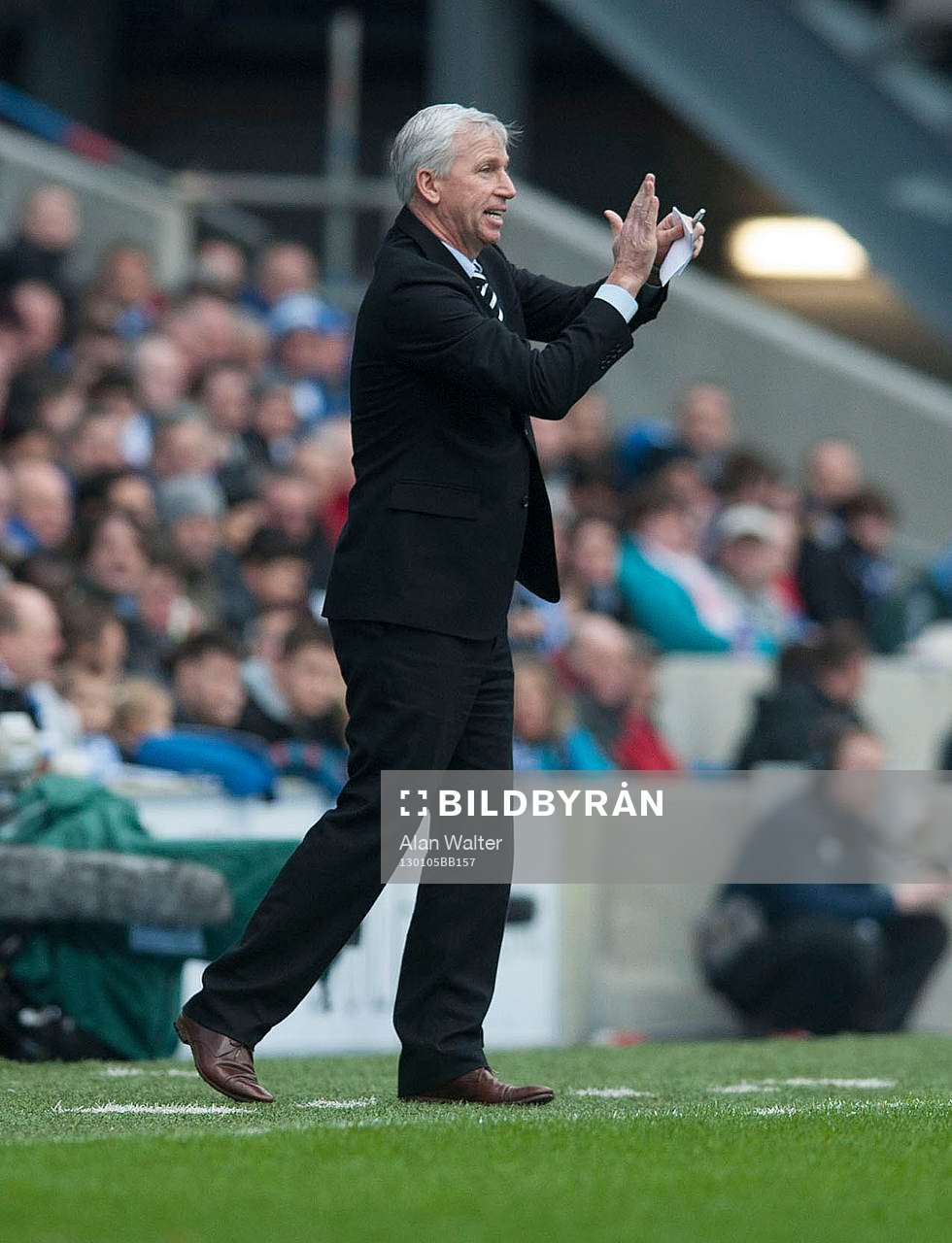 Football - Brighton & Hove Albion v Newcastle United - FA