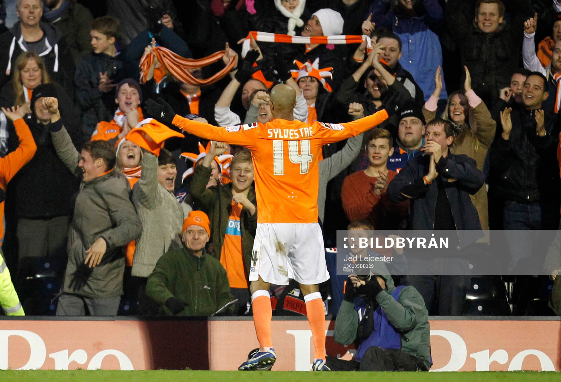 Football - Fulham v Blackpool - FA Cup Third Round  -