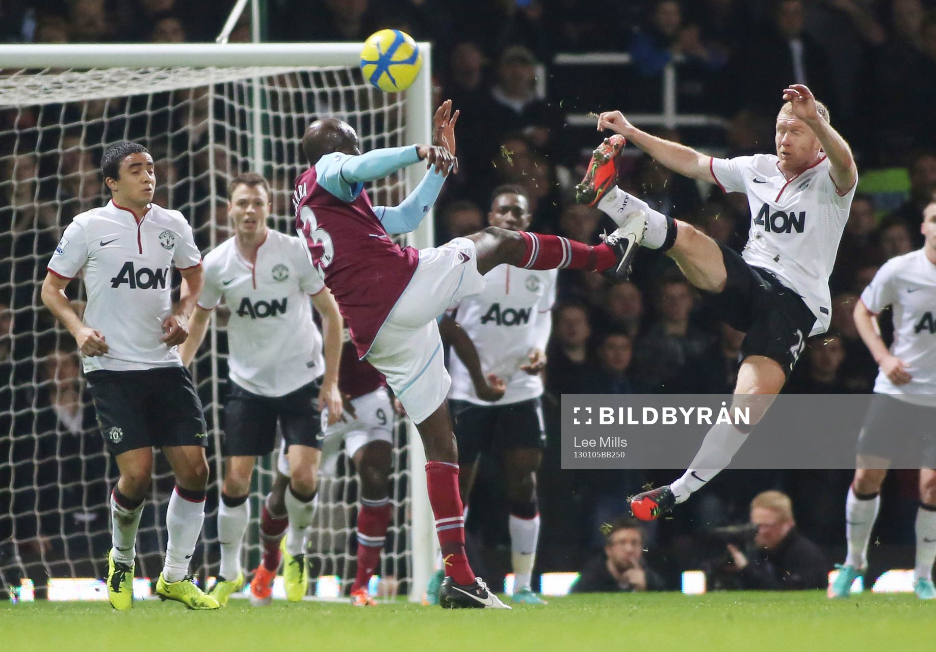 Football - West Ham United v Manchester United - FA Cup