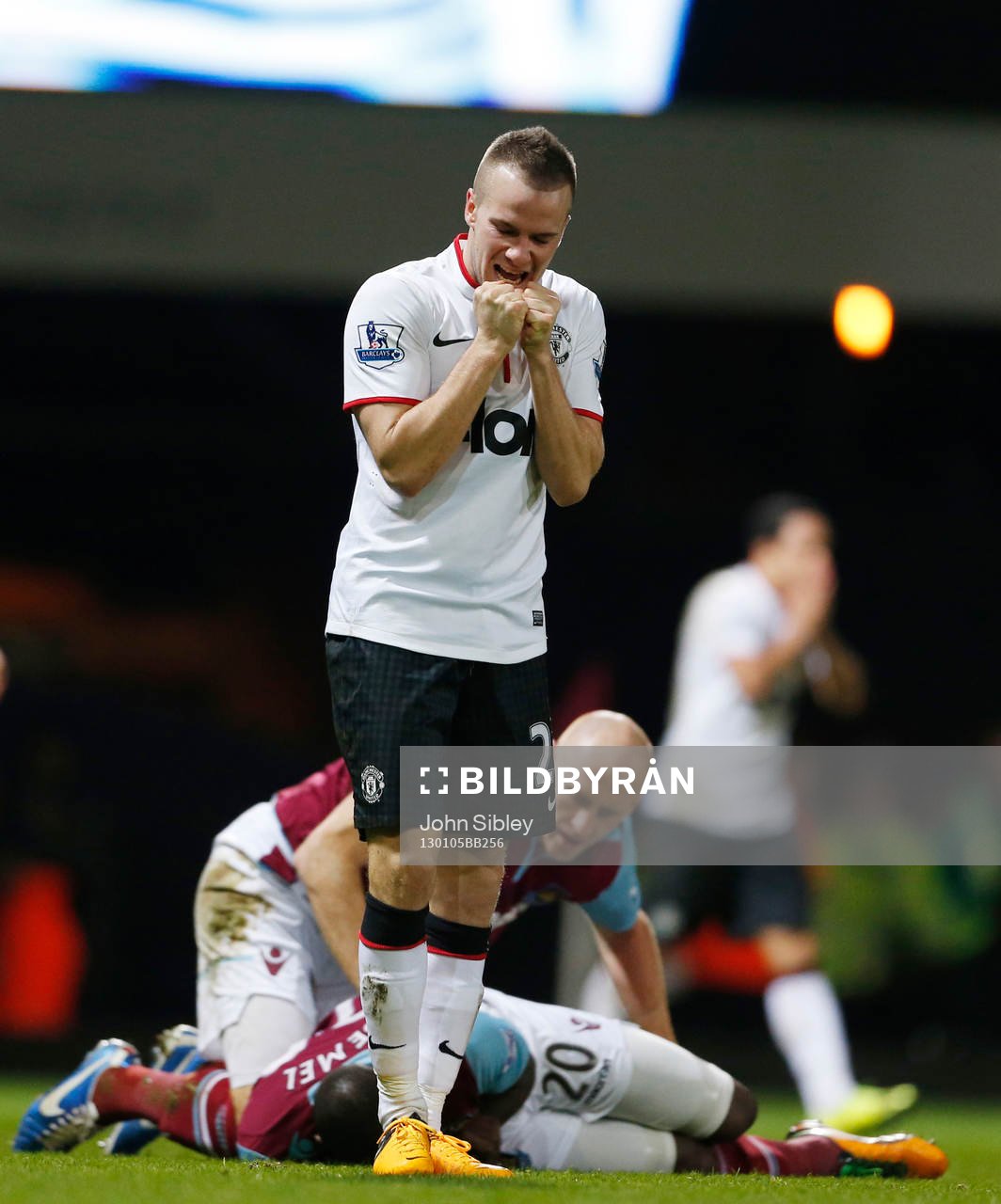 Football - West Ham United v Manchester United - FA Cup