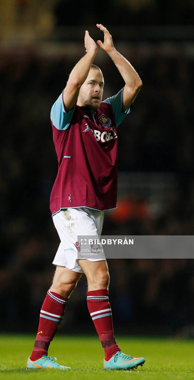Football - West Ham United v Manchester United - FA Cup