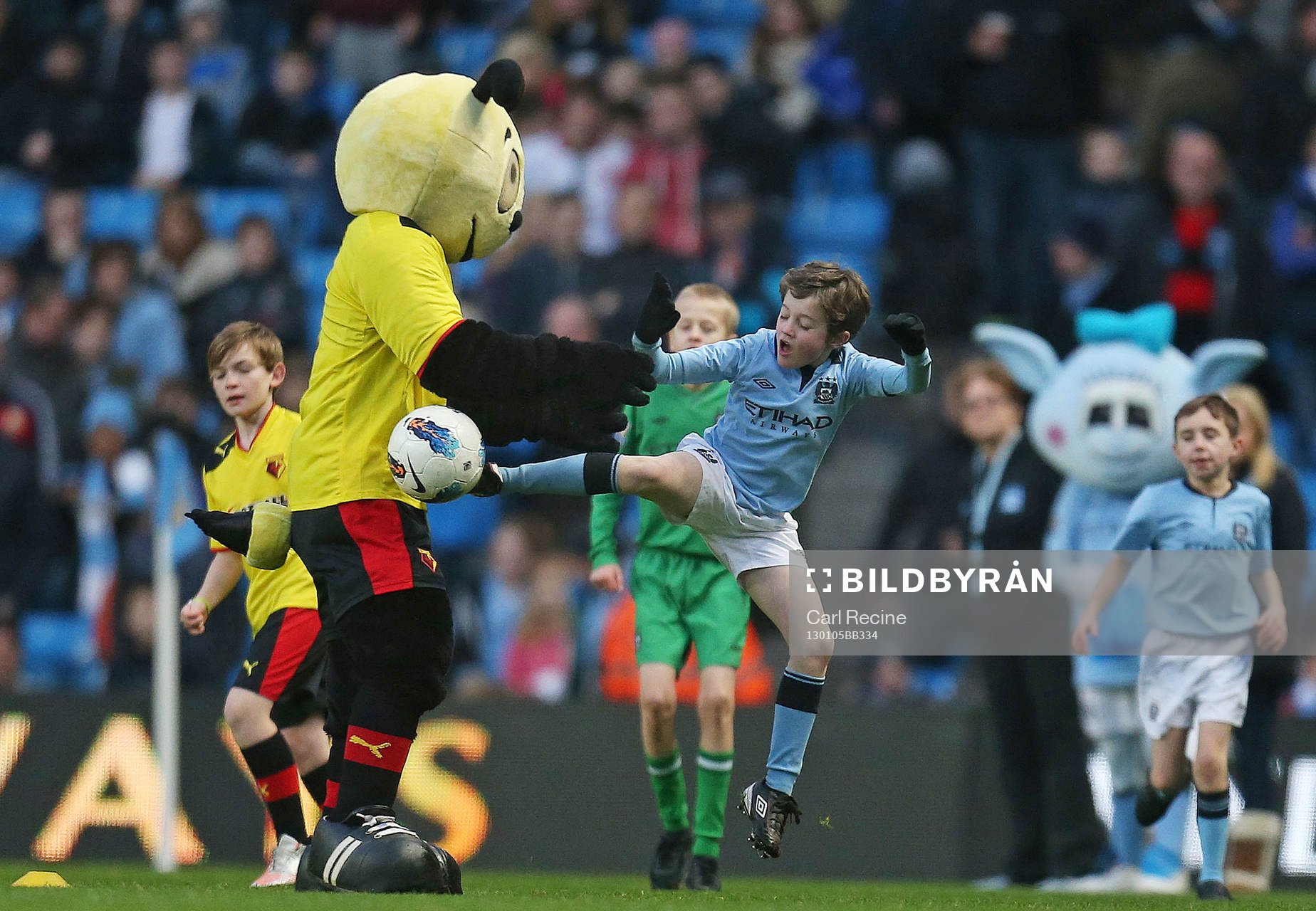 Football - Manchester City v Watford - FA Cup Third Round