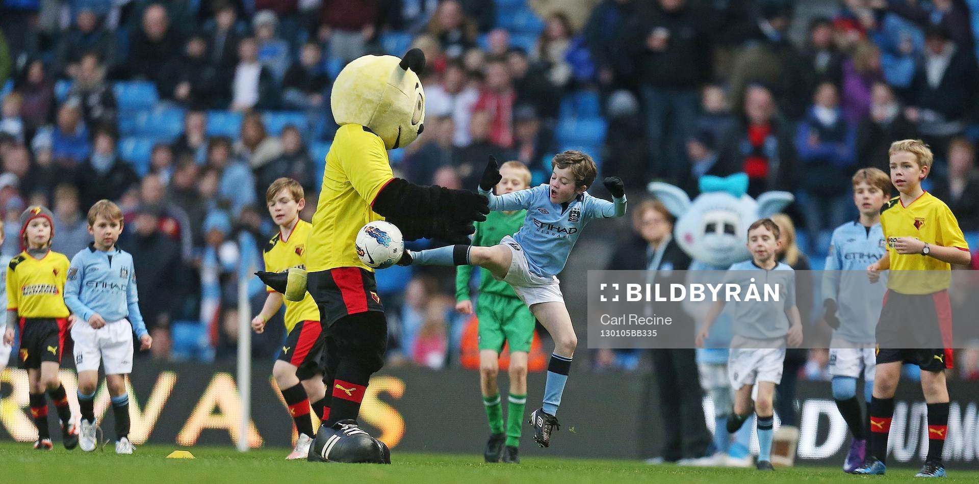 Football - Manchester City v Watford - FA Cup Third Round