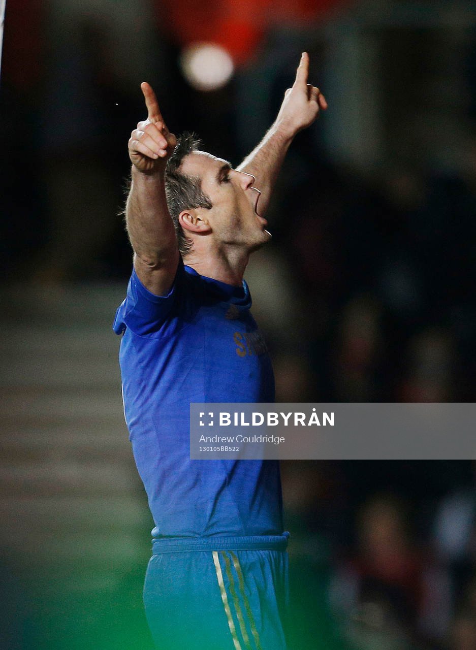 Football - Southampton v Chelsea - FA Cup Third Round  - St