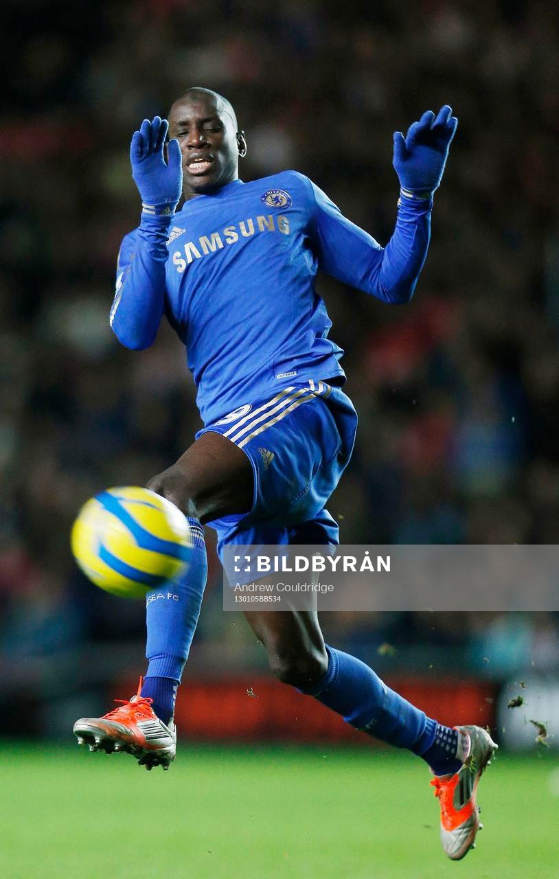 Football - Southampton v Chelsea - FA Cup Third Round  - St