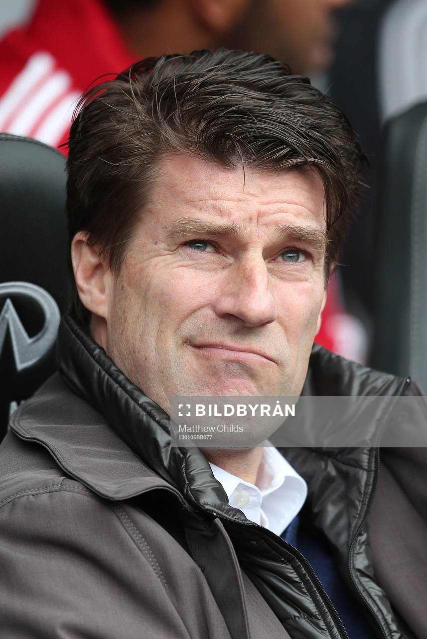 Football - Swansea City v Arsenal - FA Cup Third Round -