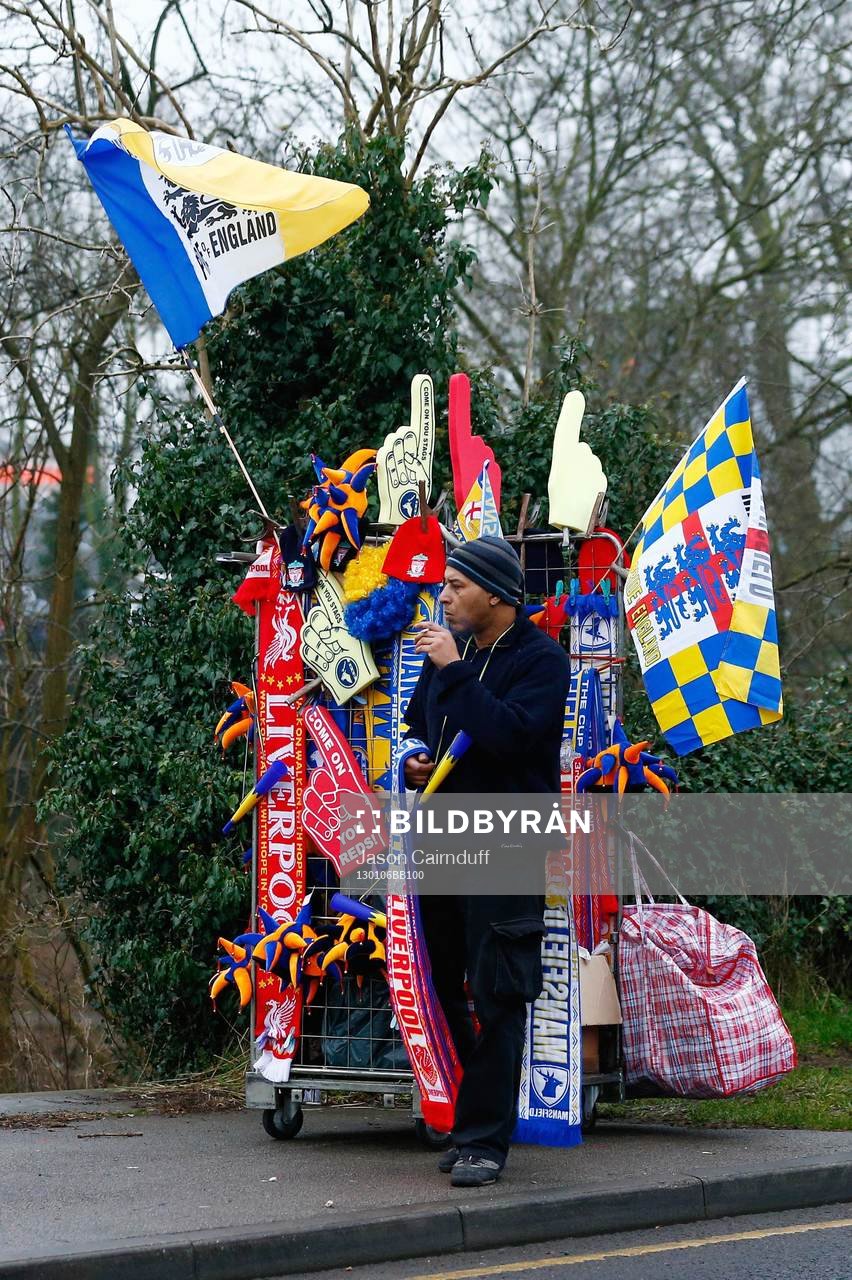 Football - Mansfield Town v Liverpool - FA Cup Third Round