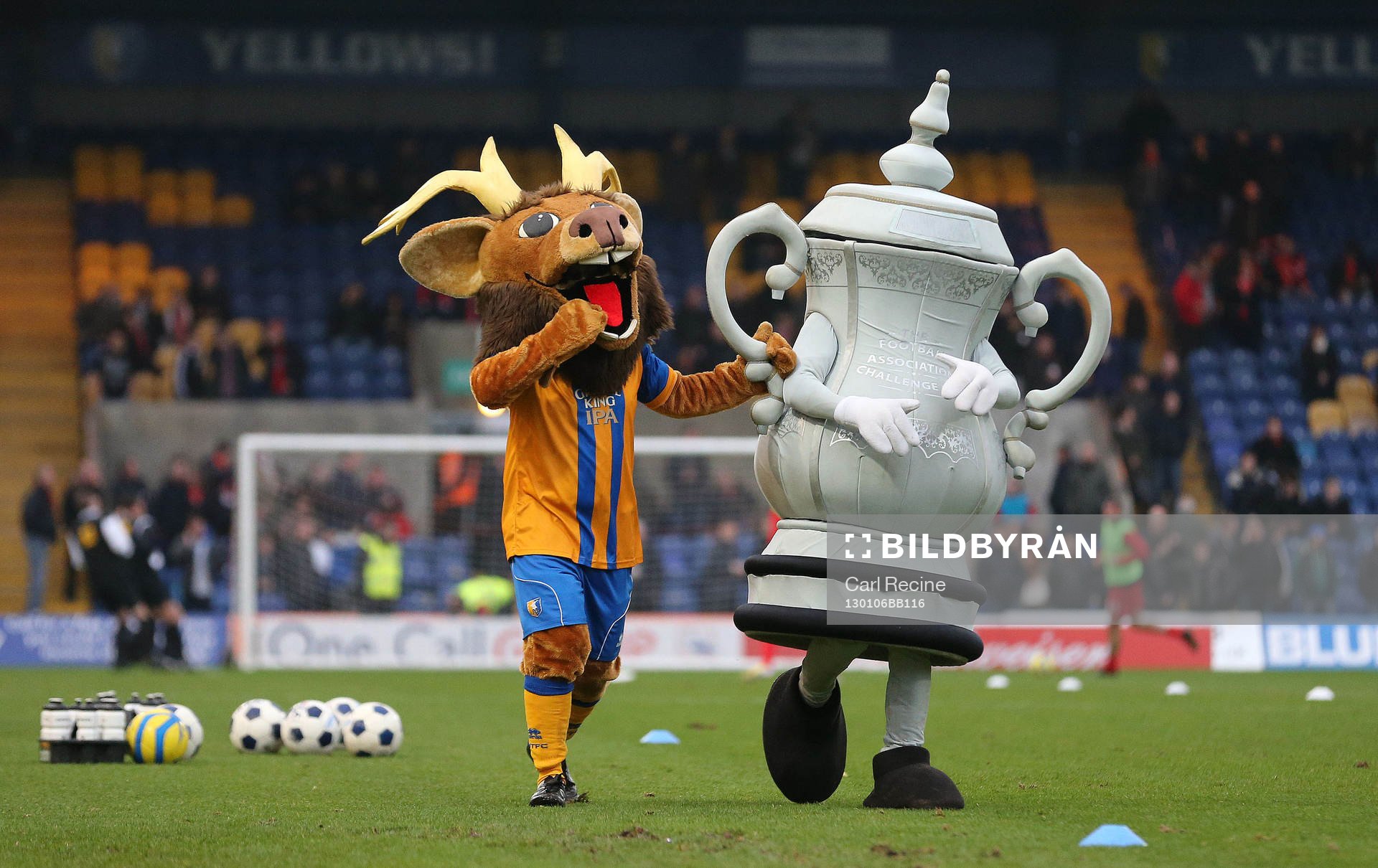 Football - Mansfield Town v Liverpool - FA Cup Third Round
