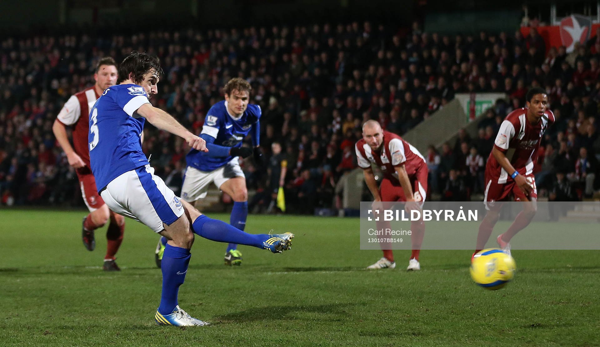  Football - Cheltenham Town v Everton - FA Cup Third Round - The Abbey Business Stadium, Whaddon Road - 7/1/13