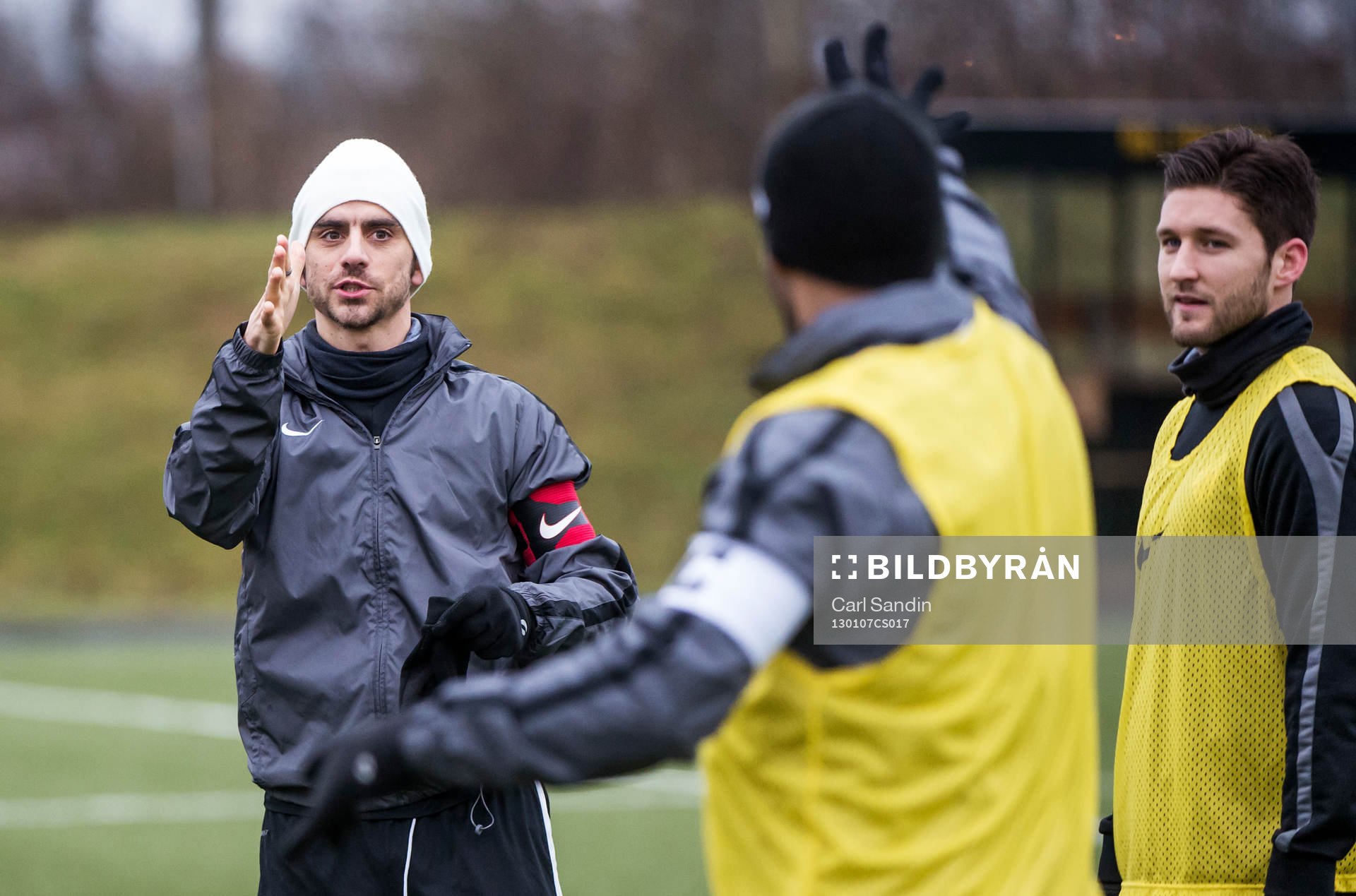 Björn Anklev, kör sten, sax, påse med Mohammed Ali Kahn,