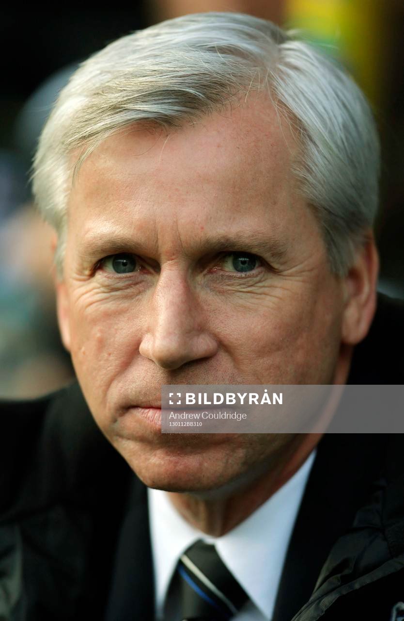 Football - Norwich City v Newcastle United - Barclays