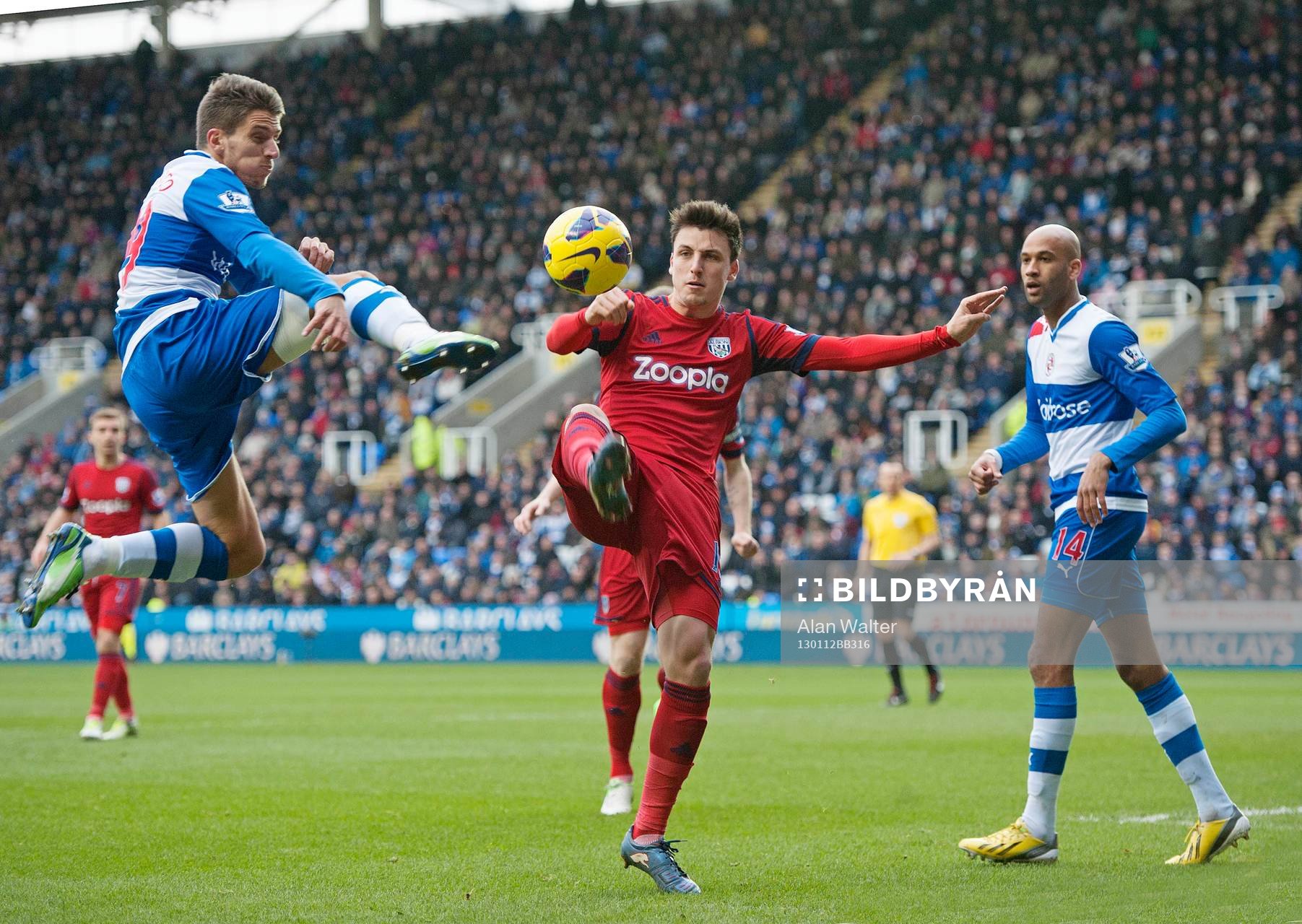 Football - Reading v West Bromwich Albion - Barclays