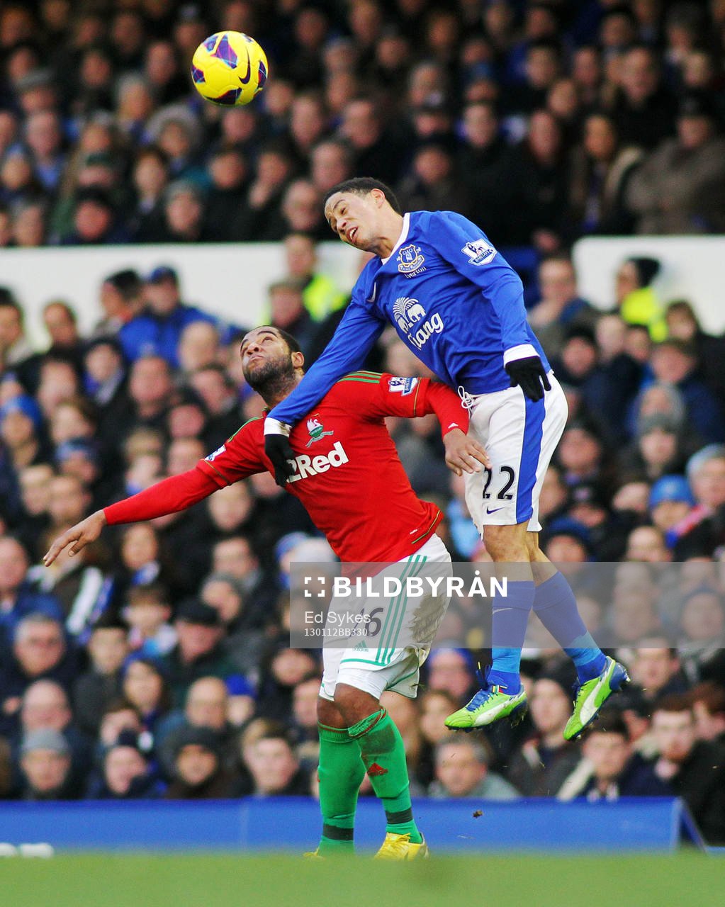Football - Everton v Swansea City - Barclays Premier League