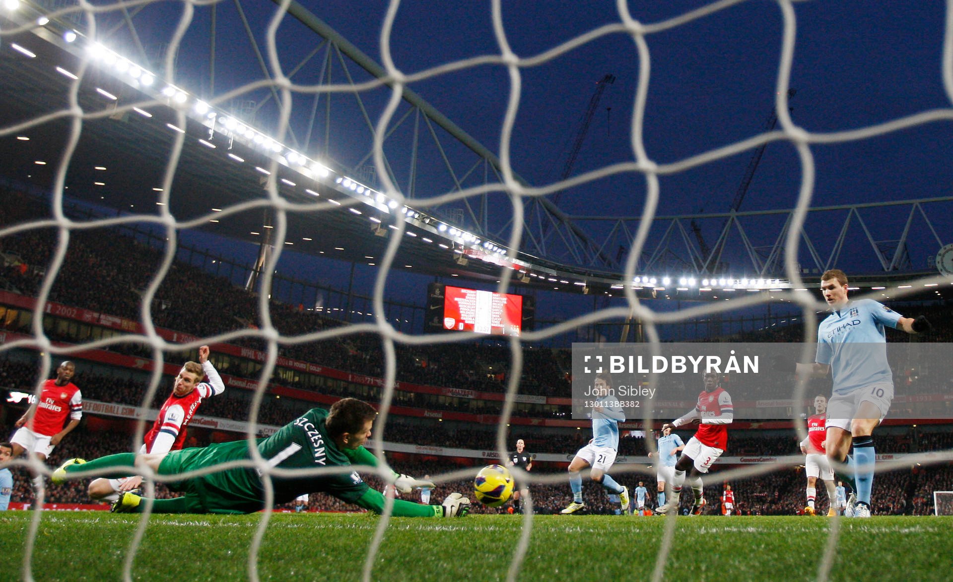 Football - Arsenal v Manchester City - Barclays Premier