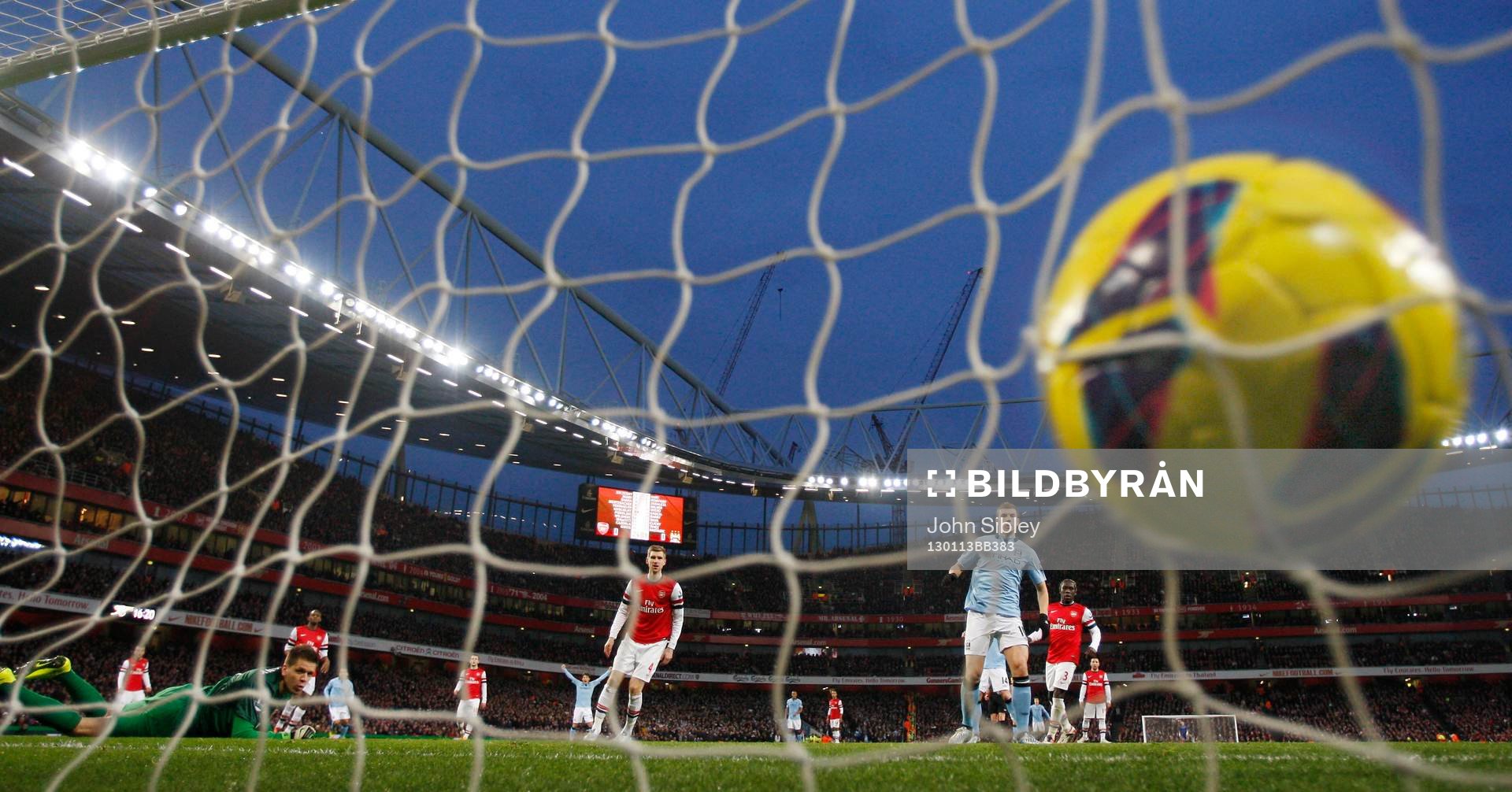 Football - Arsenal v Manchester City - Barclays Premier