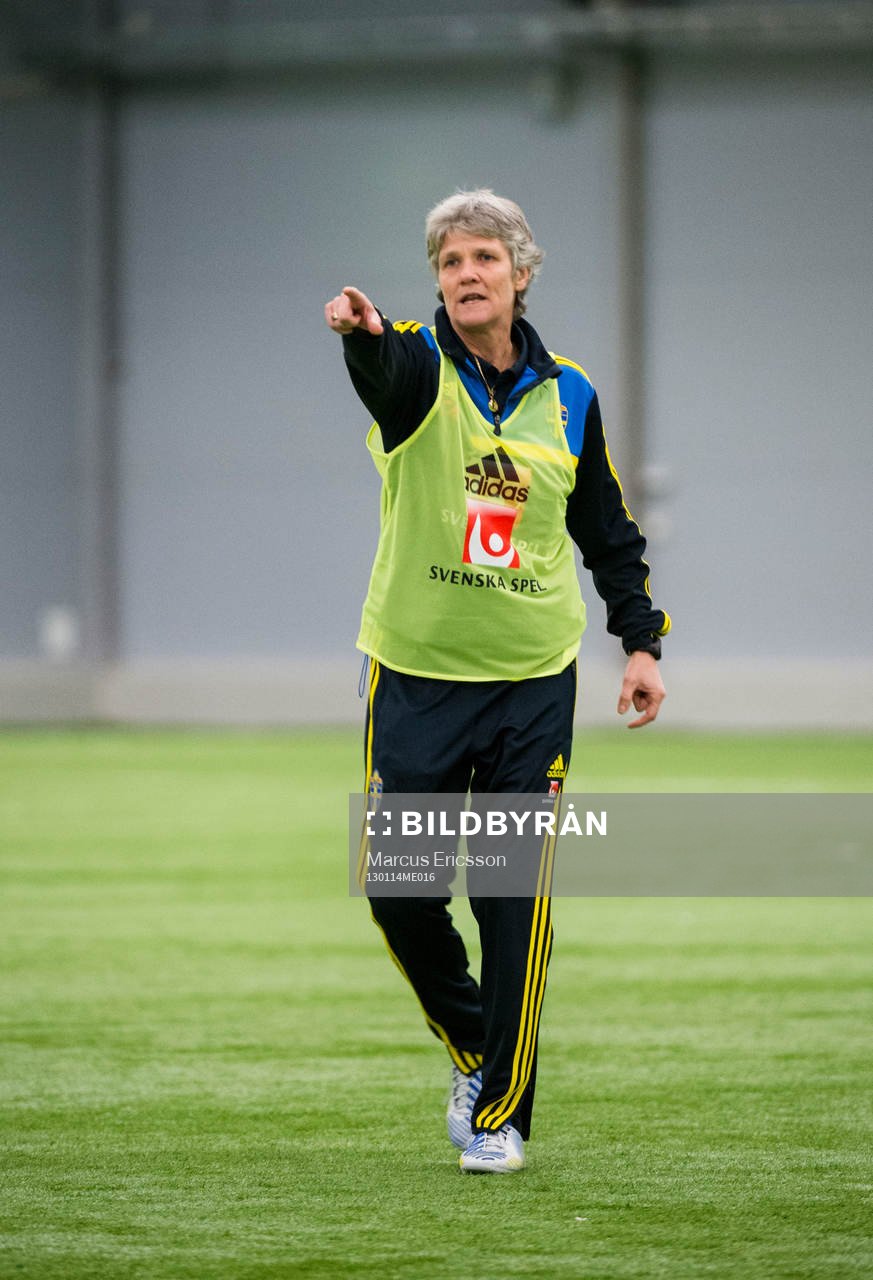 Pia Sundhage, förbundskapten