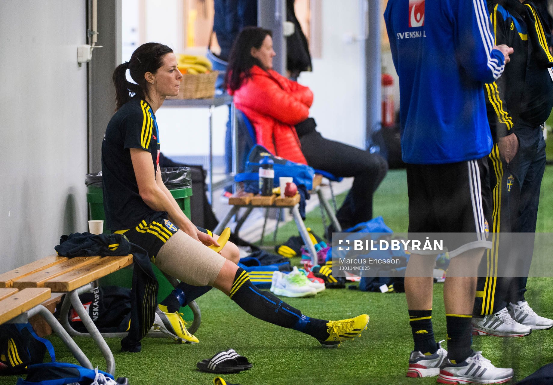 Lotta Schelin skadad i baksidan av låret