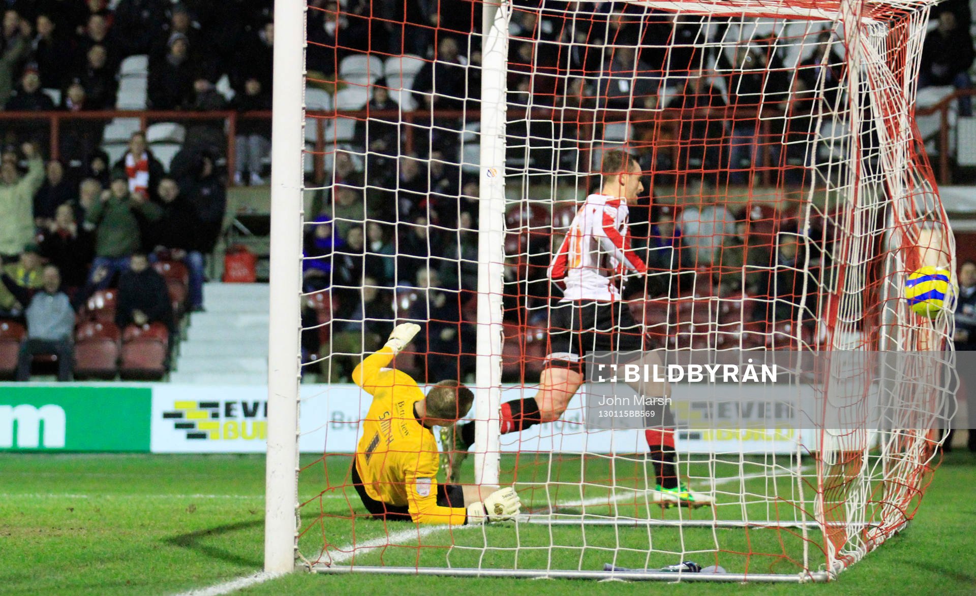 Football - Brentford v Southend United - FA Cup Third Round