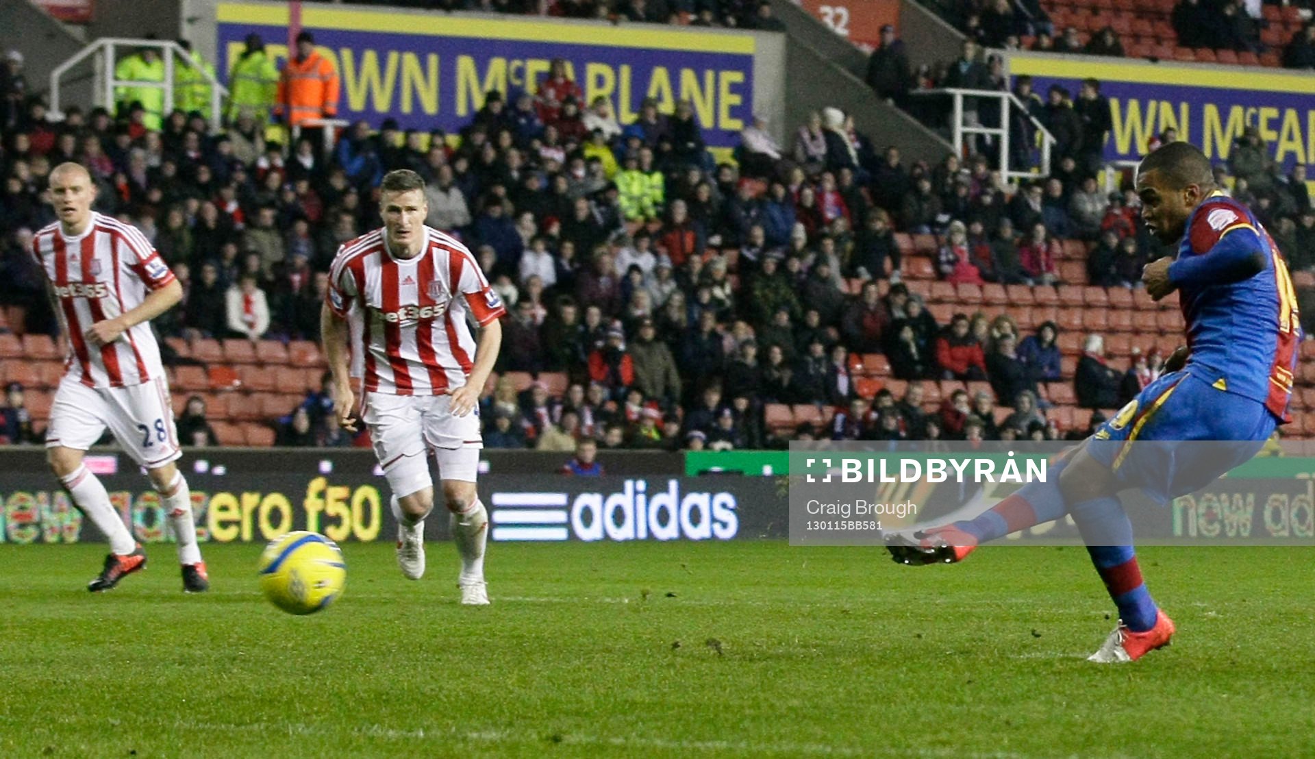Football - Stoke City v Crystal Palace - FA Cup Third Round