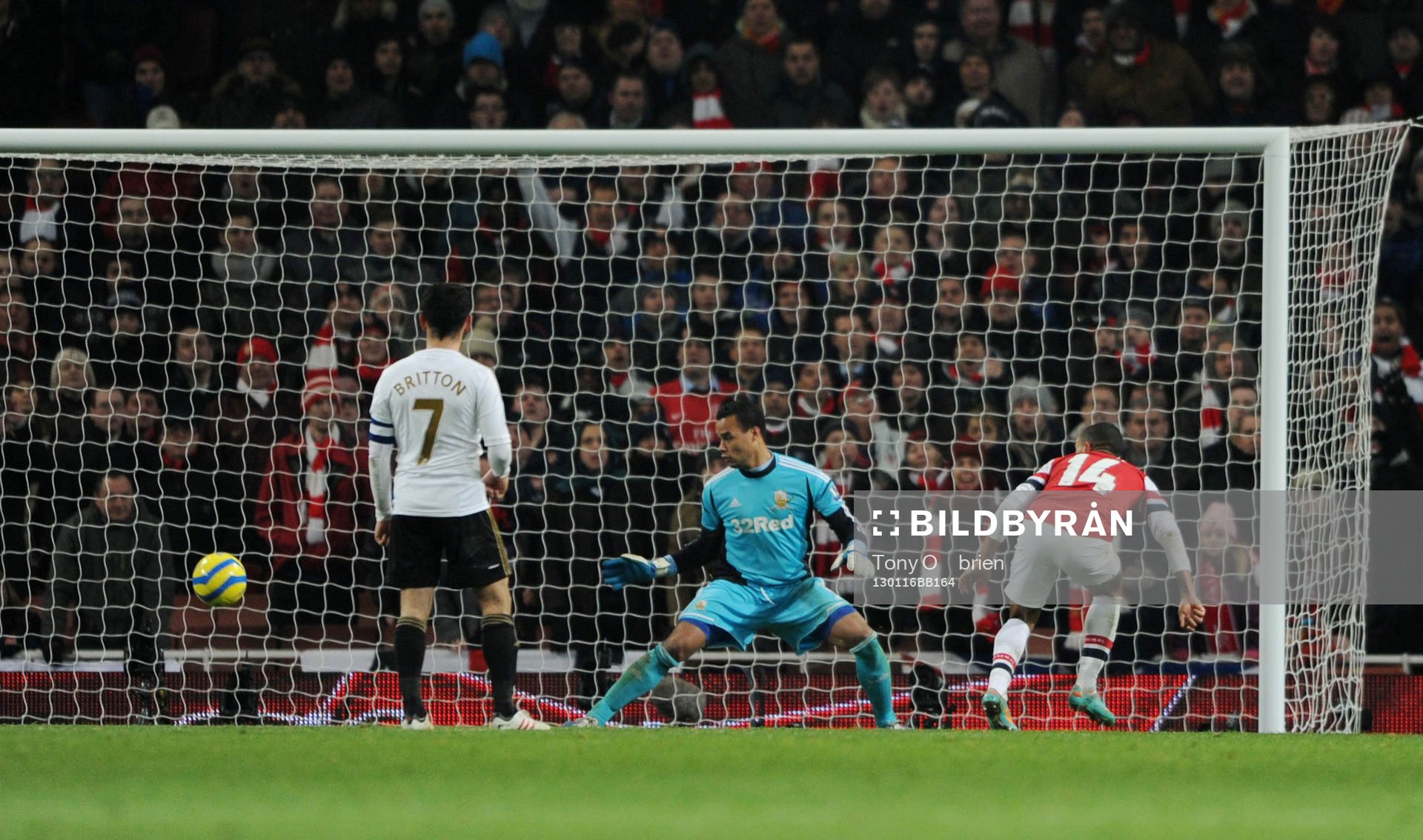 Football - Arsenal v Swansea City - FA Cup Third Round