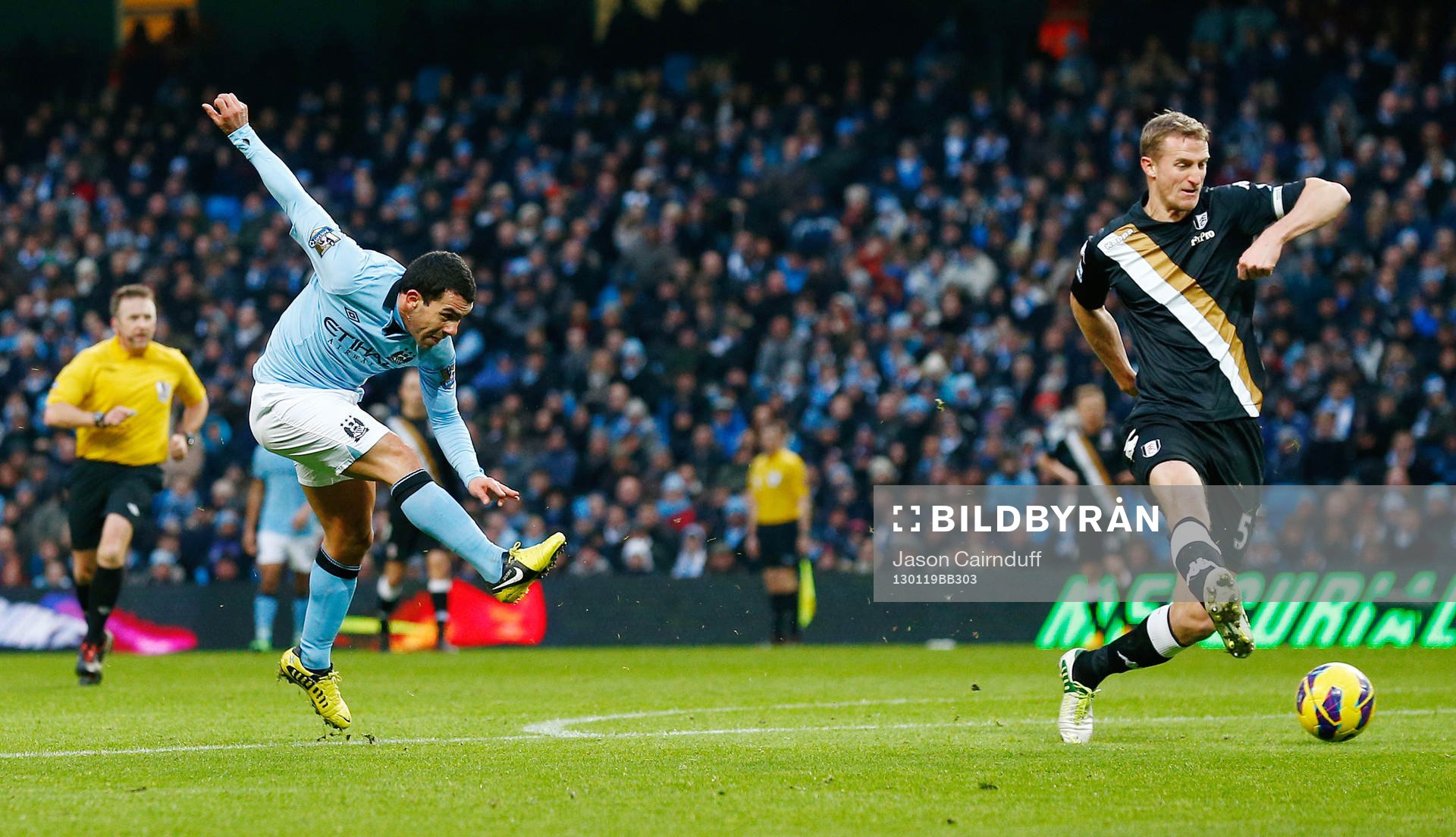 Football - Manchester City v Fulham - Barclays Premier