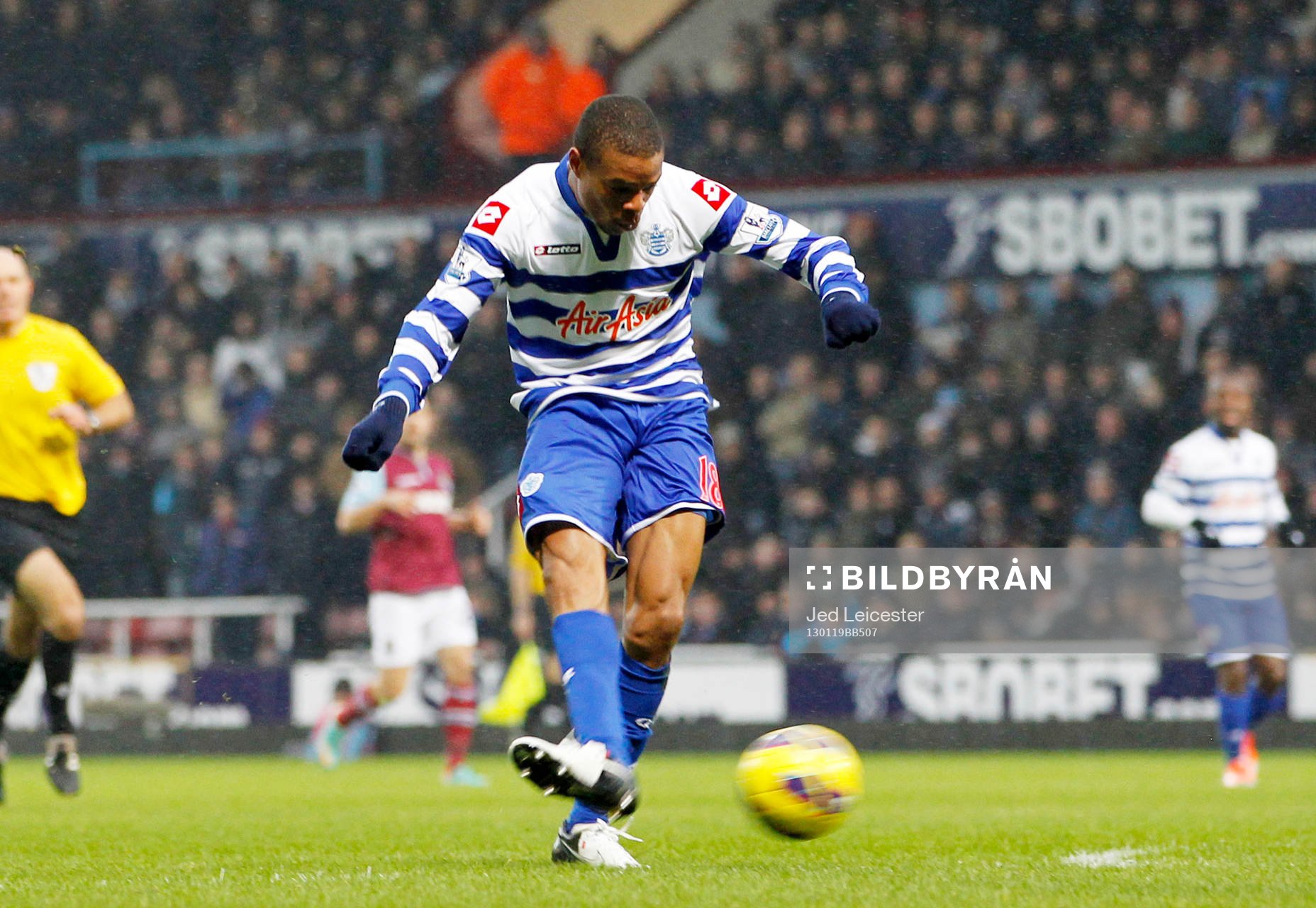Football - West Ham United v Queens Park Rangers - Barclays