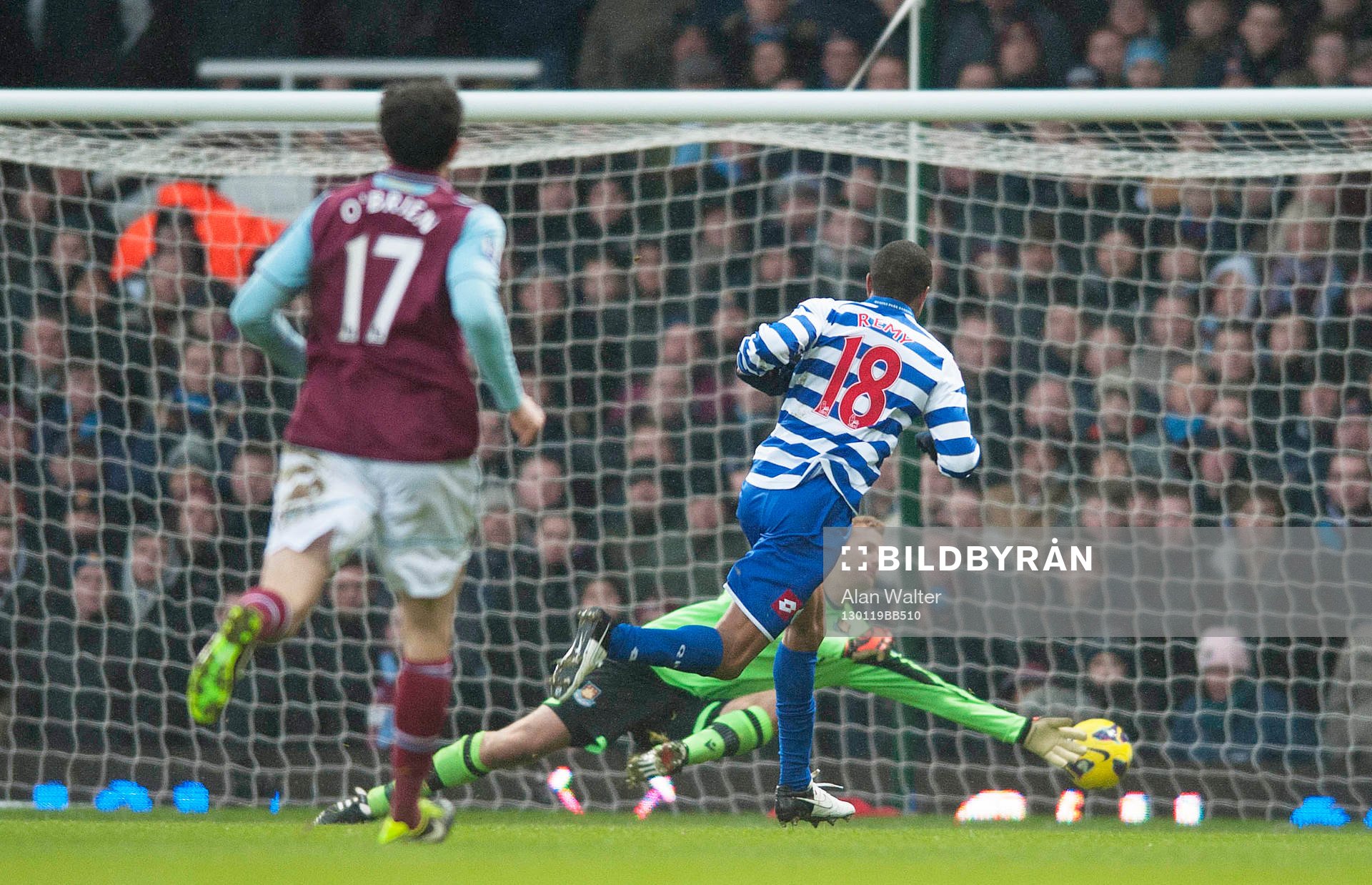 Football - West Ham United v Queens Park Rangers - Barclays