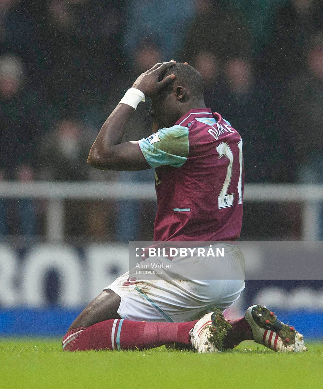 Football - West Ham United v Queens Park Rangers - Barclays