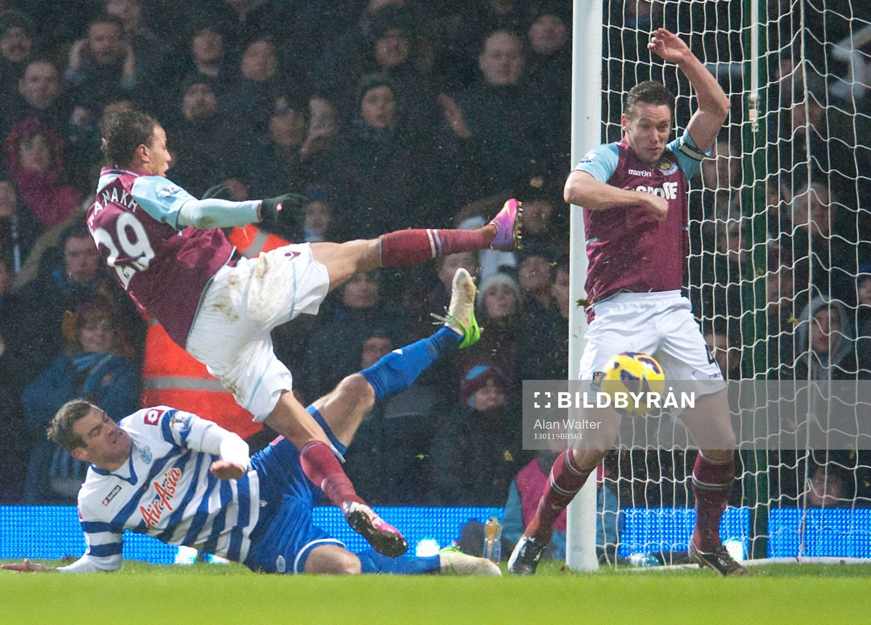 Football - West Ham United v Queens Park Rangers - Barclays
