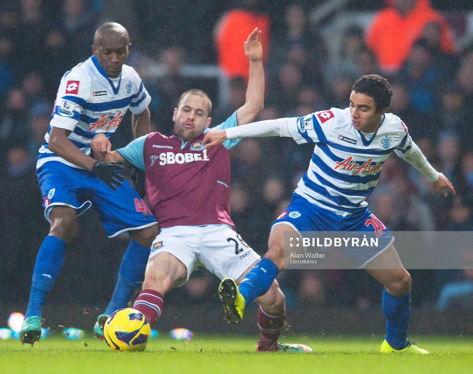 Football - West Ham United v Queens Park Rangers - Barclays