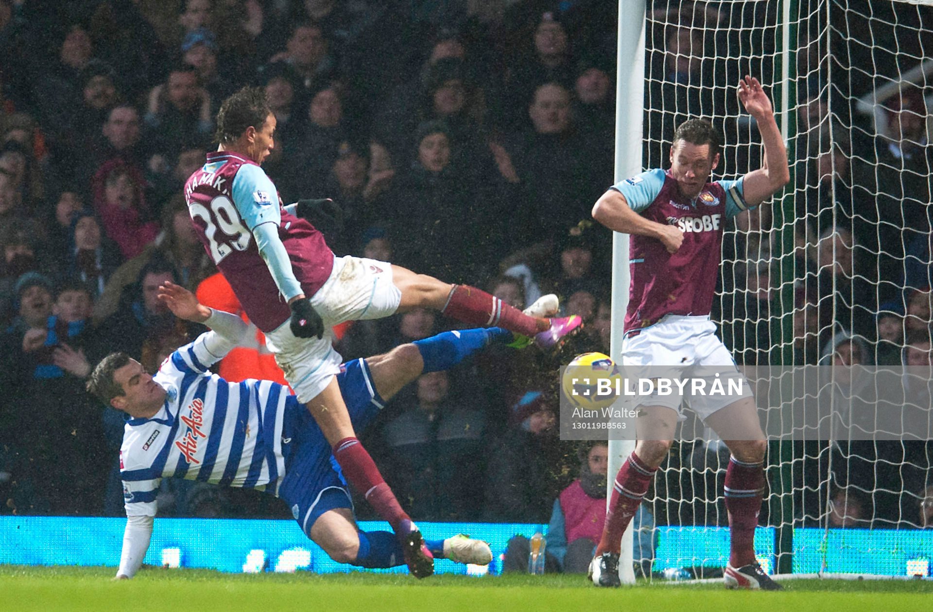 Football - West Ham United v Queens Park Rangers - Barclays