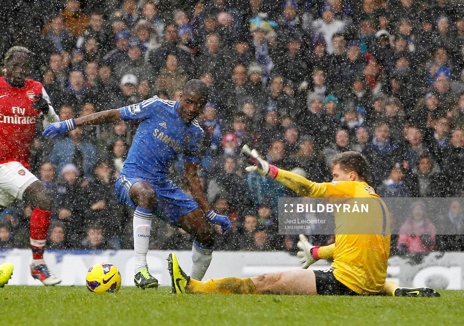 Football - Chelsea v Arsenal - Barclays Premier League  -