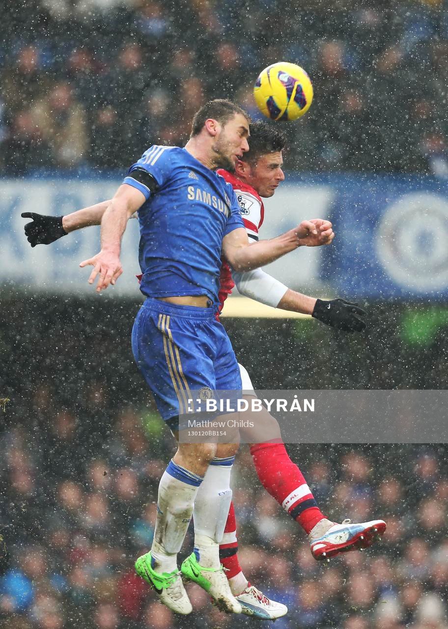 Football - Chelsea v Arsenal - Barclays Premier League  -