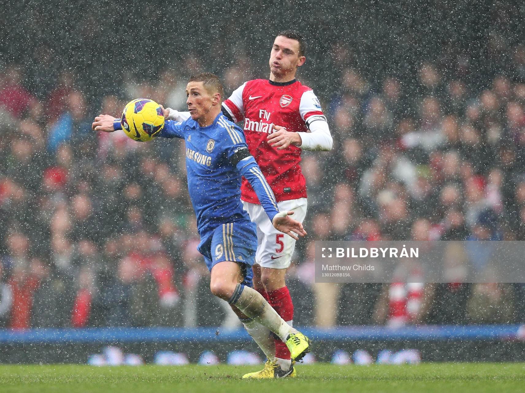 Football - Chelsea v Arsenal - Barclays Premier League  -