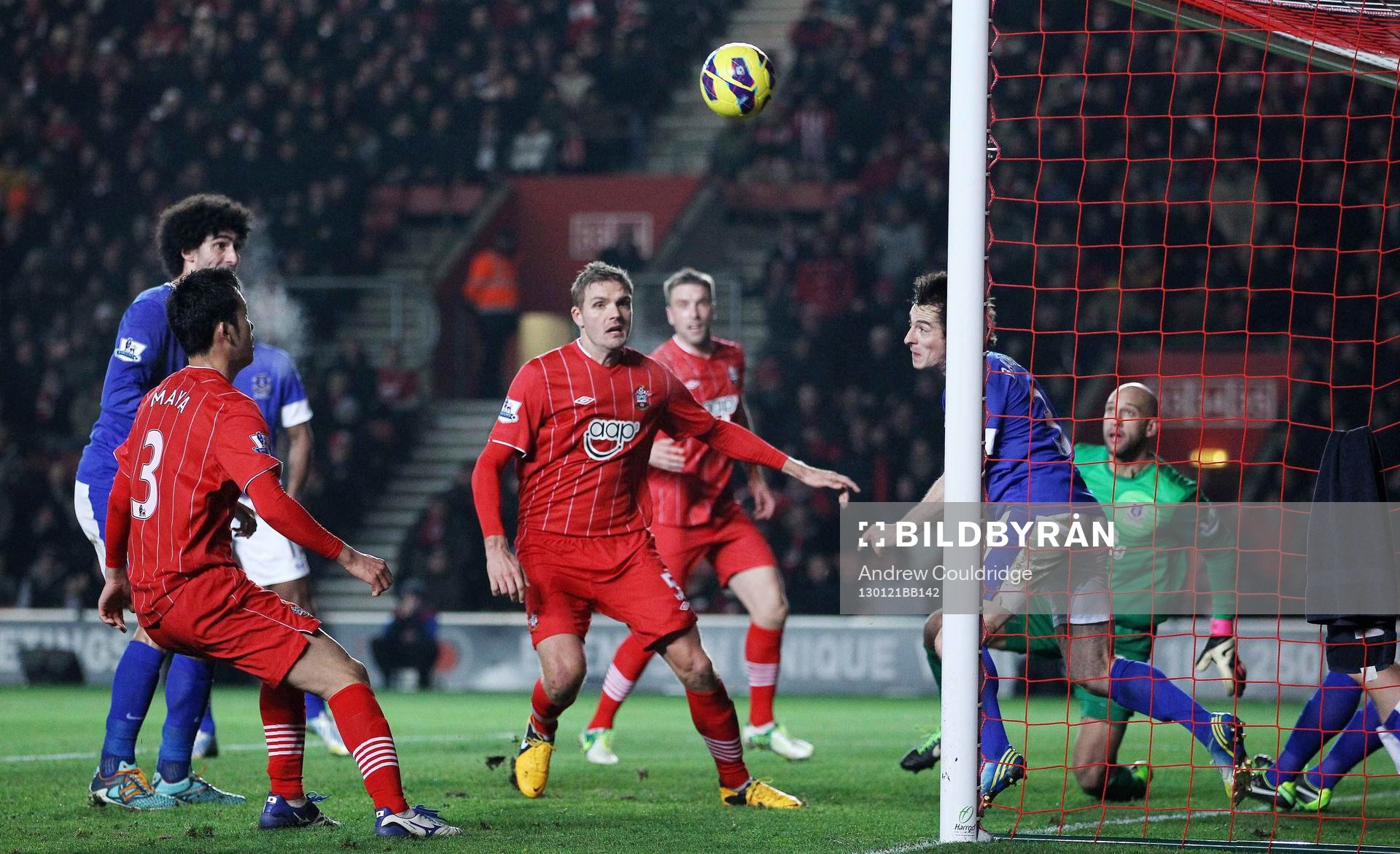Football - Southampton v Everton - Barclays Premier League