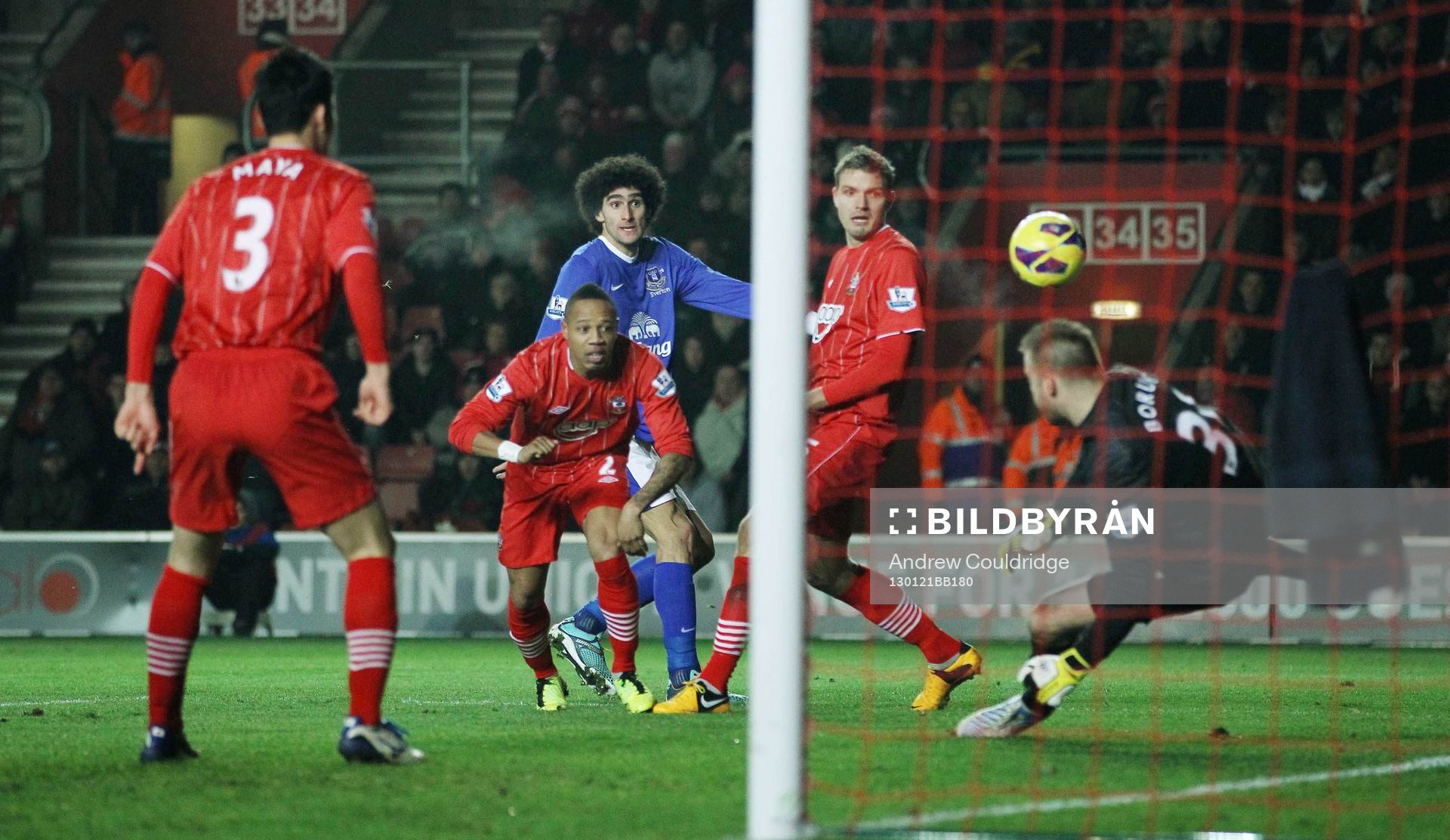 Football - Southampton v Everton - Barclays Premier League
